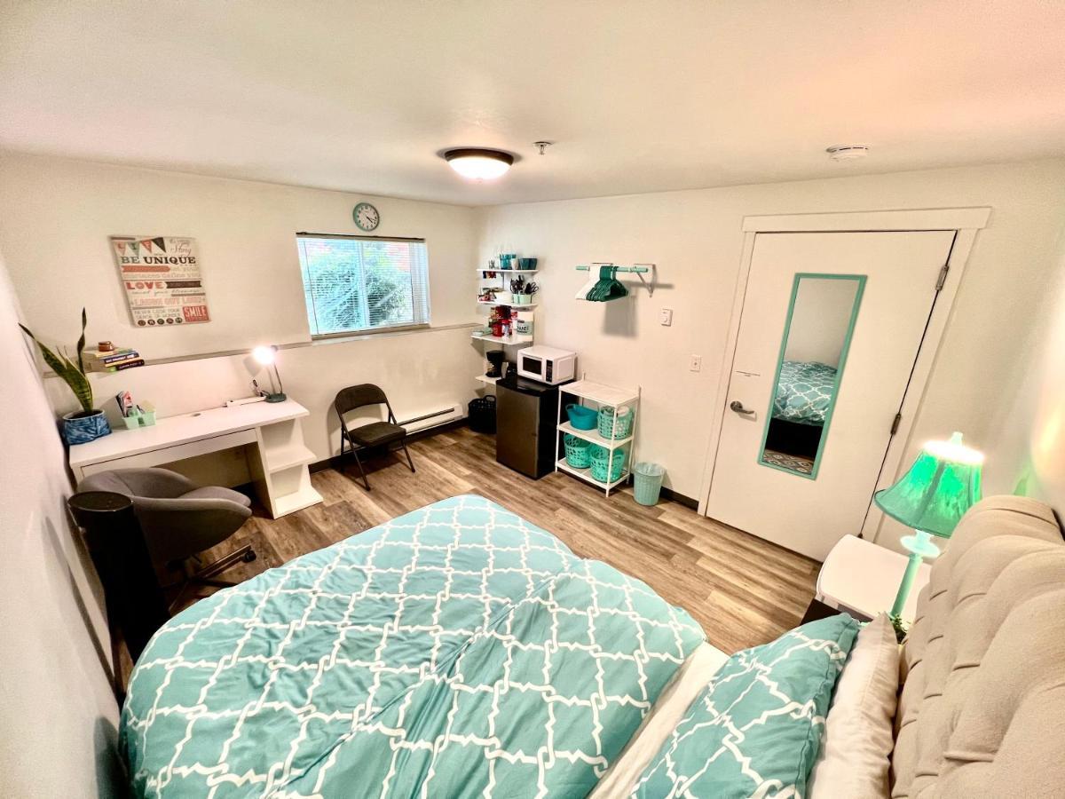 Private Room With Shared Bathroom On The 1St Floor 10 Minutes Walk To University Of Washington Seattle Extérieur photo