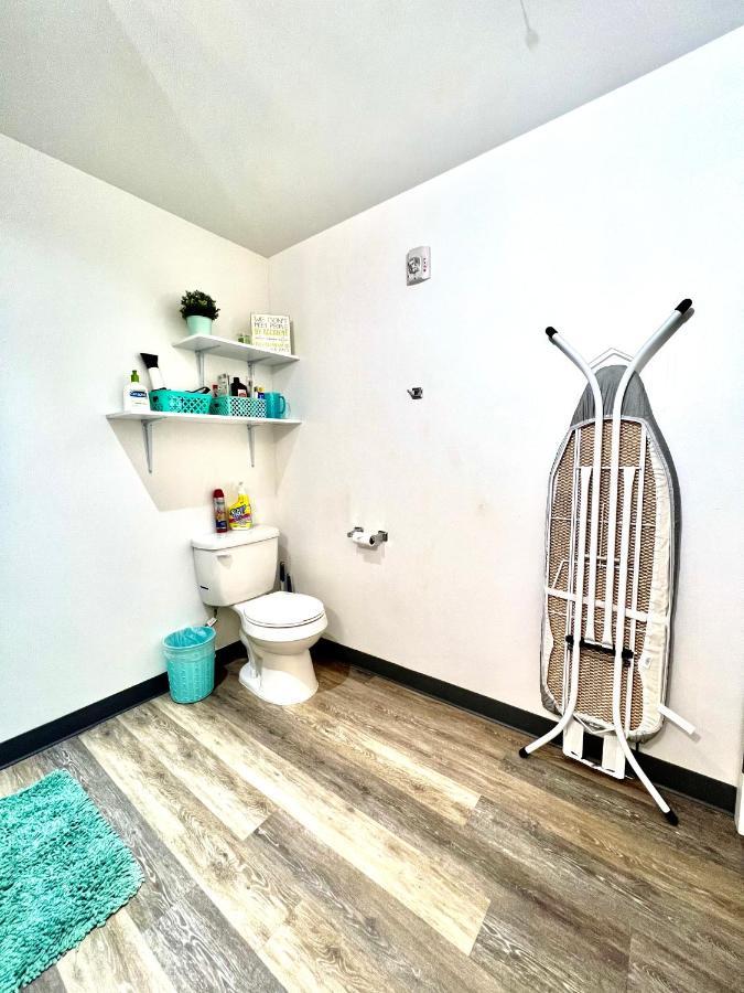 Private Room With Shared Bathroom On The 1St Floor 10 Minutes Walk To University Of Washington Seattle Extérieur photo